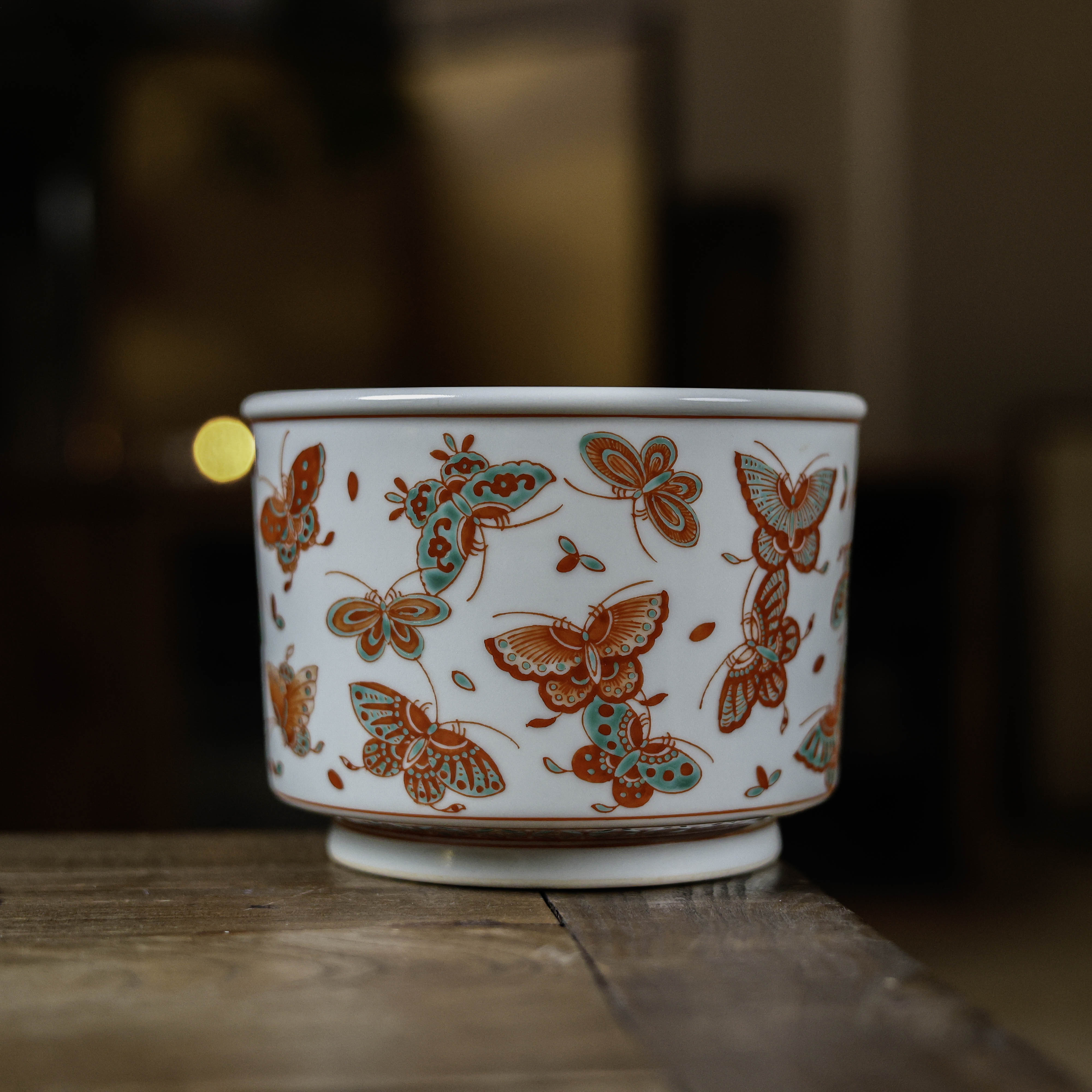 翁宿茶具斗彩红绿彩蝴蝶建水茶洗