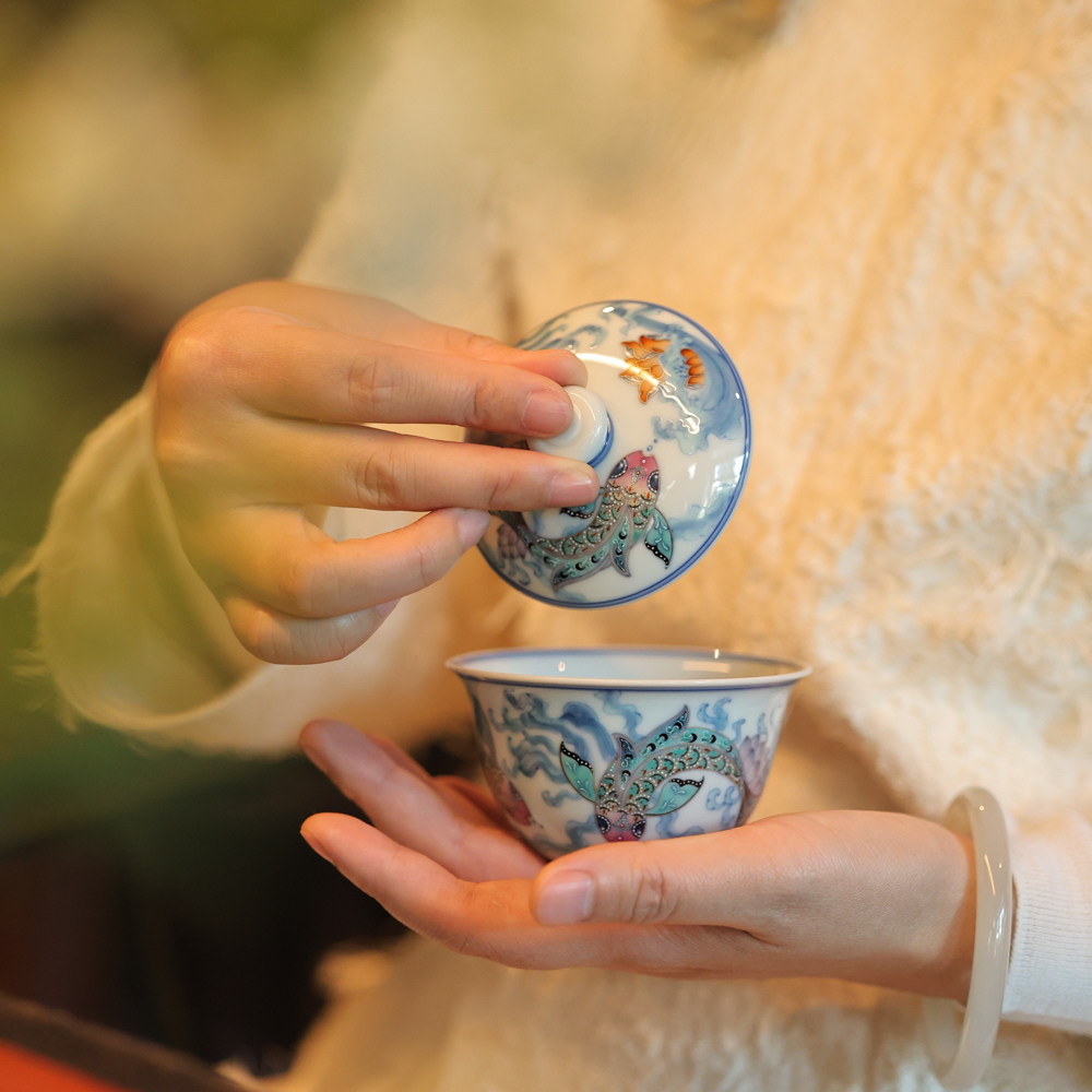 玗琪轩斗彩水墨锦鲤顺风顺水盖碗