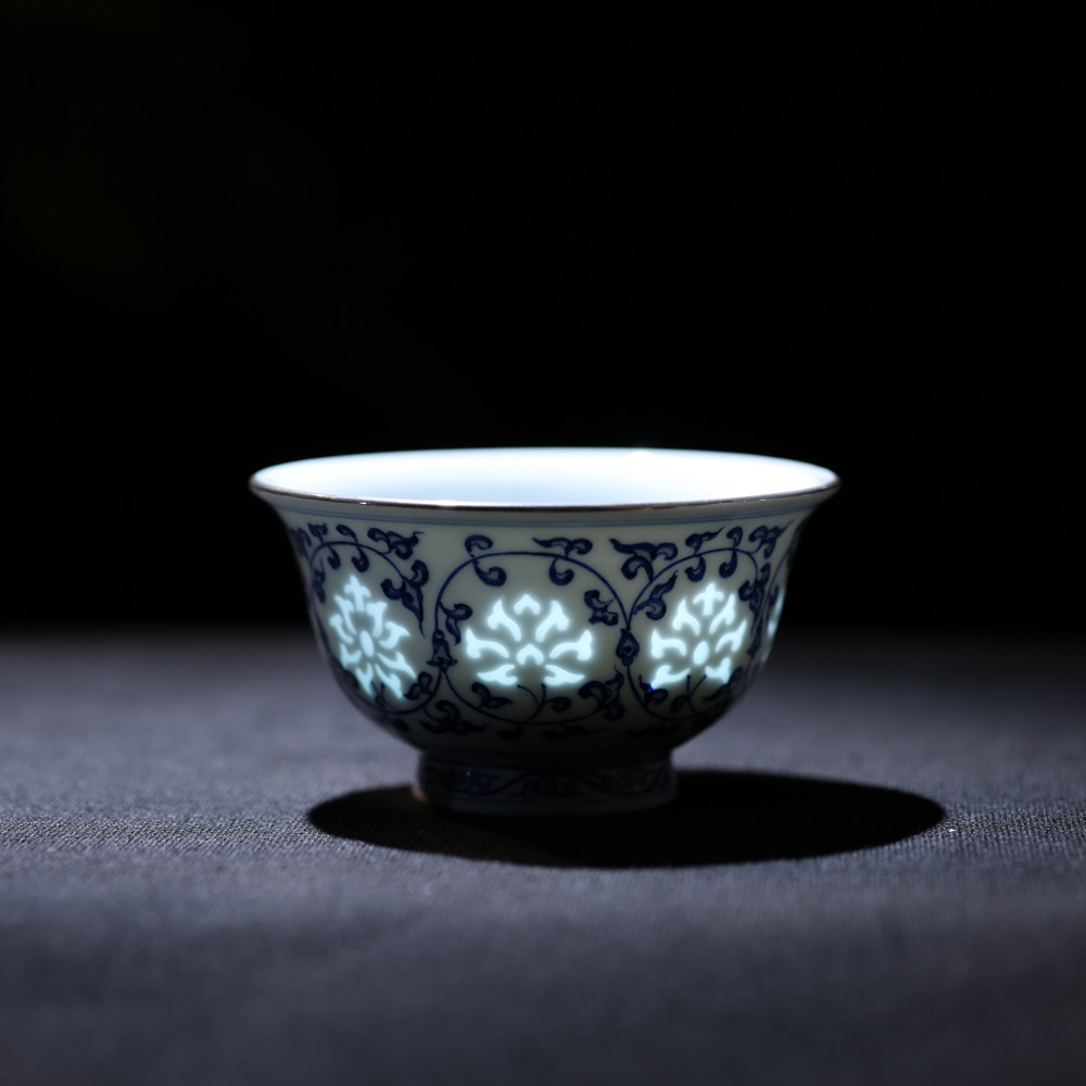 玲珑集茶具青花缠枝莲杯压手杯