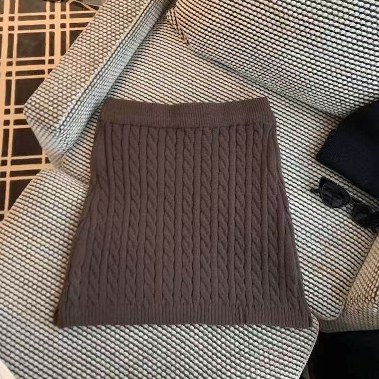 秋冬新款高腰显瘦复古辣妹麻花针织包臀A字软糯毛线半身短裙女