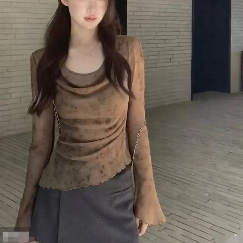温柔碎花荡领网纱上衣女修身显瘦微透长袖喇叭袖小众氛围感打底衫