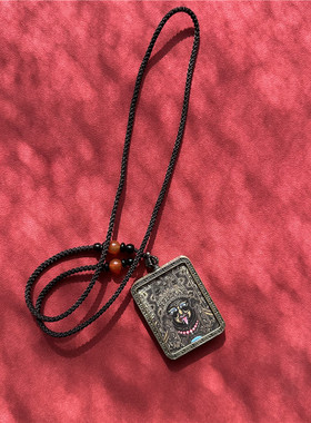 新款西藏藏族女财神扎基拉姆唐卡护身符吊坠古铜色带绳子手机实拍