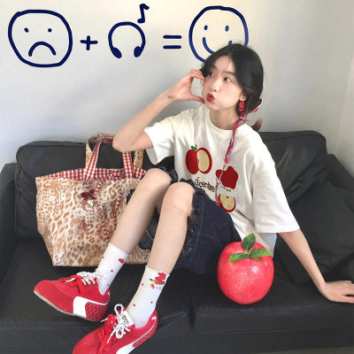 设计感纯棉短袖T恤女吸湿