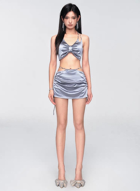 2025新爆款银色高颜值性感分体三件套温泉度假细肩带比基尼泳衣女