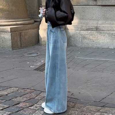 浅蓝色直筒牛仔裤女春季