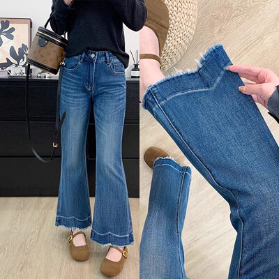 蓝色微喇叭牛仔裤女2026
