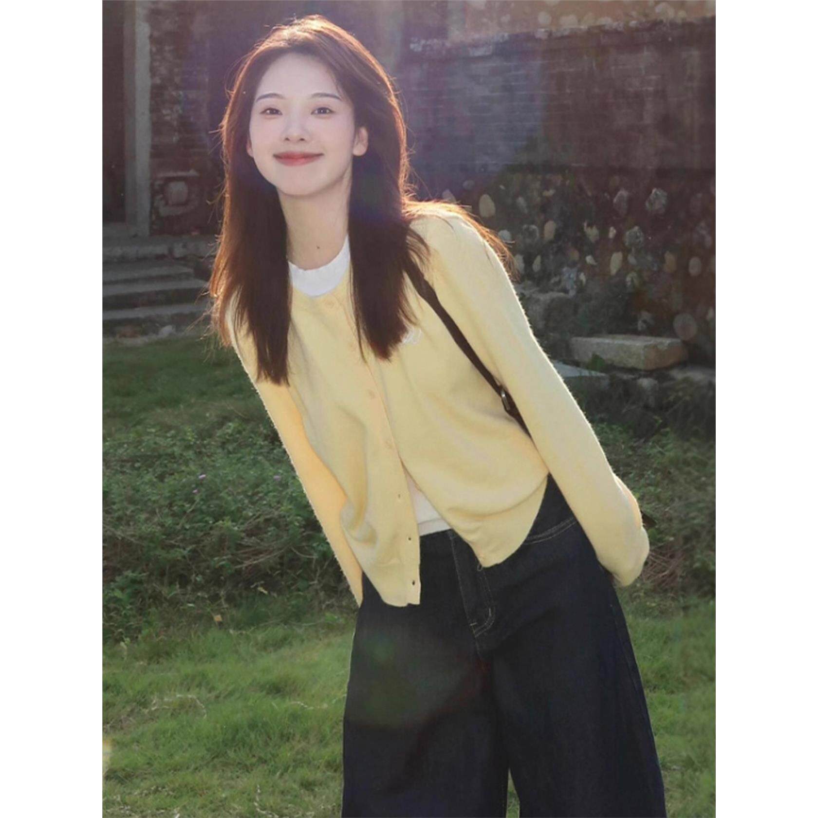 奶黄色假两件软糯针织毛衣开衫外套女春秋小个子宽松短款上衣