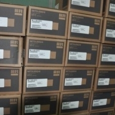 【议价】三菱伺服马达 HC-SFS502B 正品质保一年！