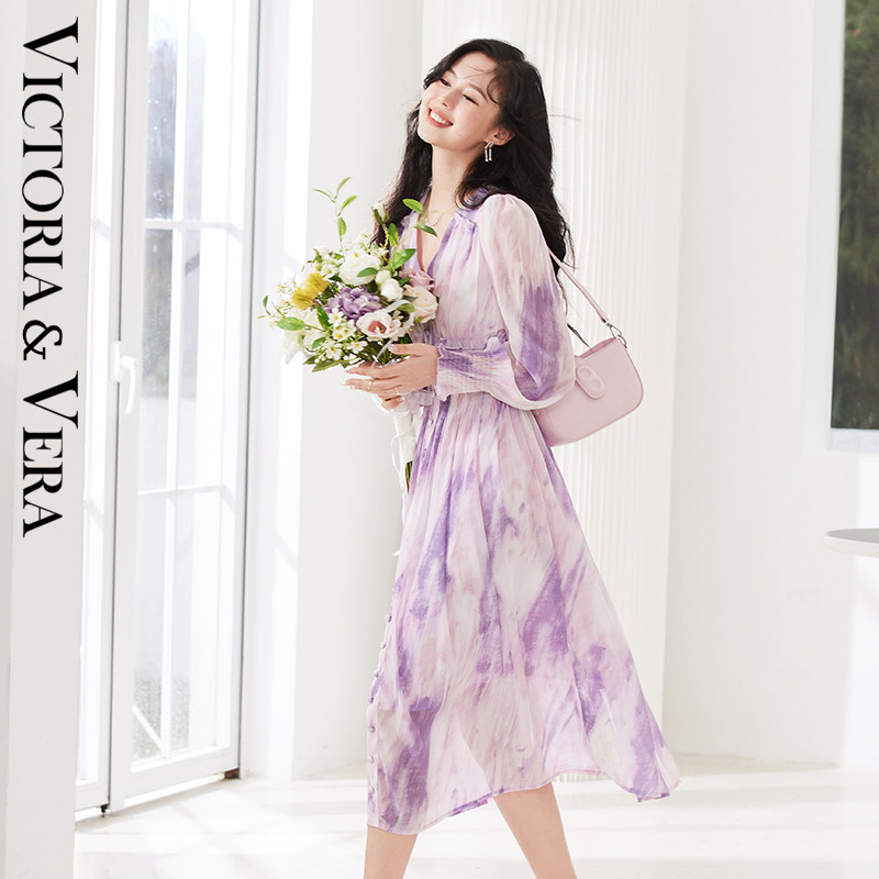 VICTORIA&VERA春夏新款渲染面料V领收腰显瘦女式飘逸中长款连衣裙