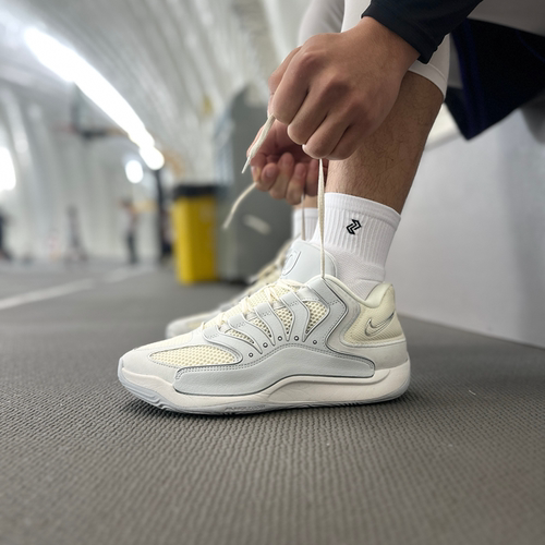 NIKE耐克男子款杜兰特KD 18气垫缓震耐磨实战篮球鞋HV1991-001