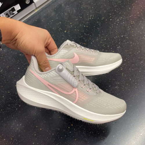 耐克Nike Air Zoom Pegasus 39女子气垫跑步鞋DH4072-003