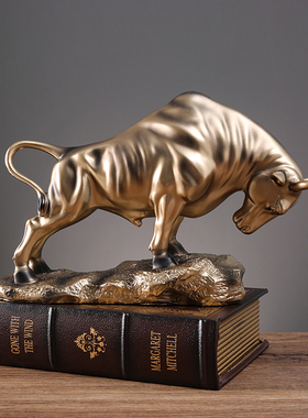 速发轻奢招财金牛品件高档办公室书柜工艺摆华尔街牛客厅家居酒柜