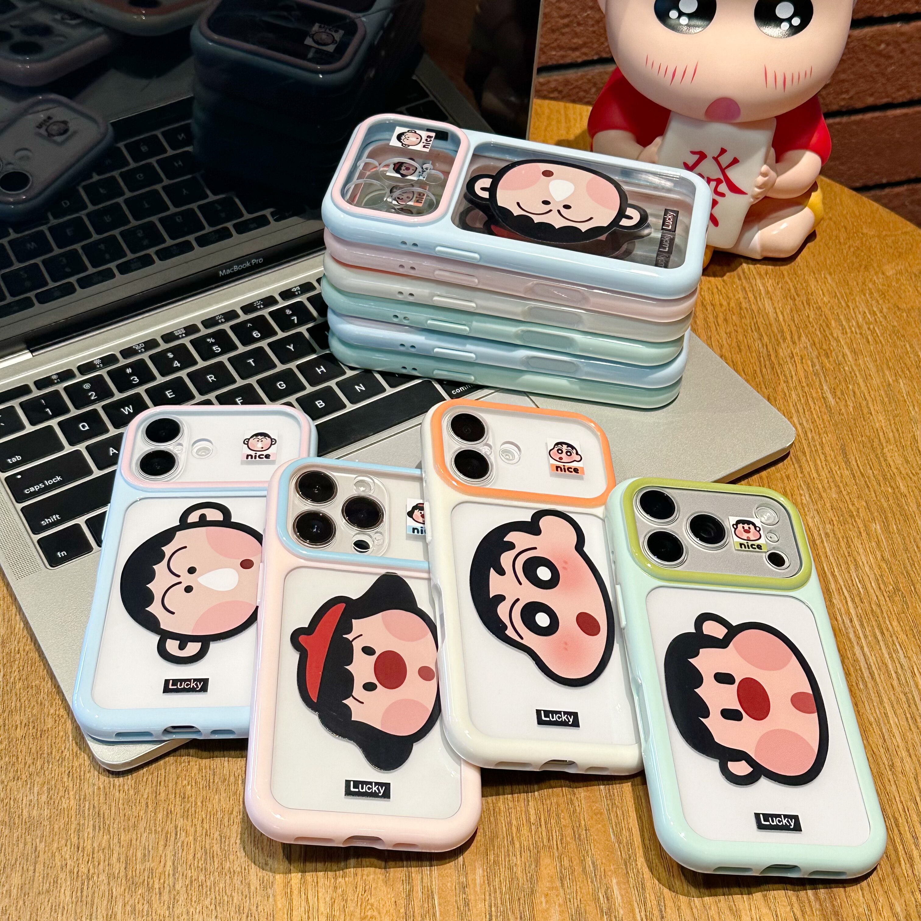 情侣卡通小新横版头像适用苹果17promax手机壳iPhone16/15新款14创意13华为PURA90荣耀400vivo小米17红米oppo