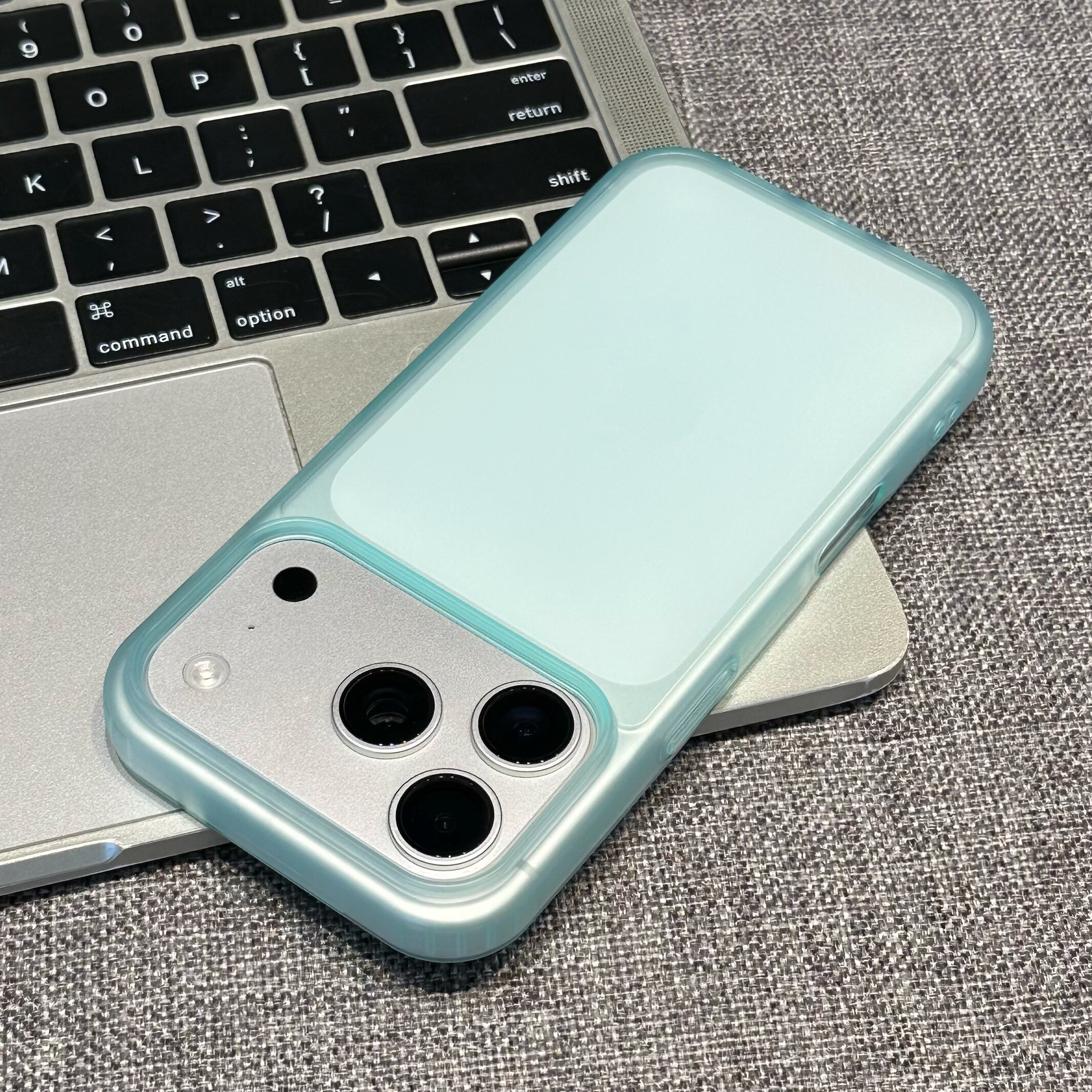 夏日小清新超薄肤感磨砂软壳适用于苹果16手机壳iPhone17promax日韩15pro新款苹果13简约16plus保护套男女14