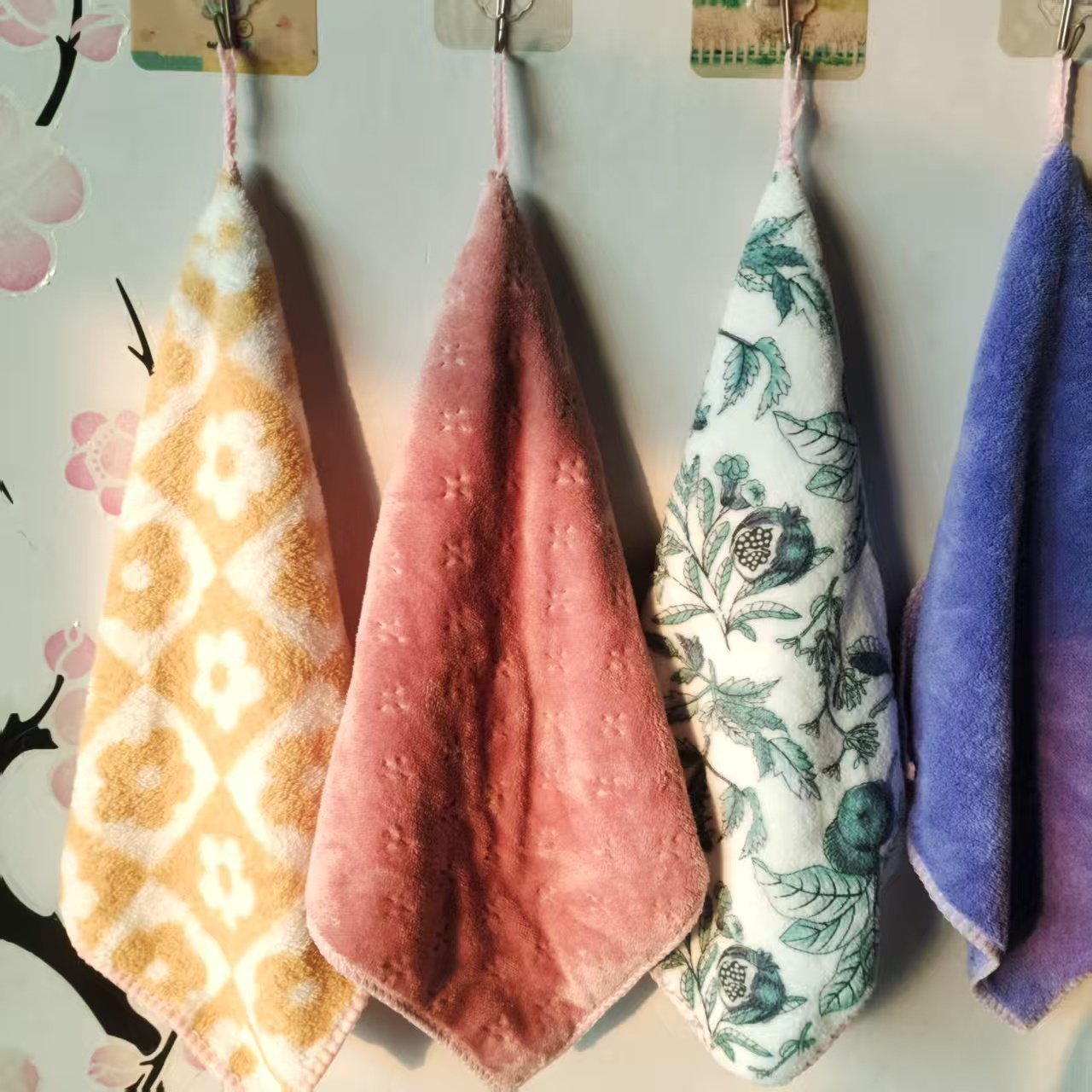 擦手巾挂式儿童方巾加厚带挂绳面巾吸水不掉毛家用洗脸微瑕疵处理,家庭/个人清洁工具,厨房擦手巾,淘宝优惠券,粉丝福利购,淘宝优惠卷