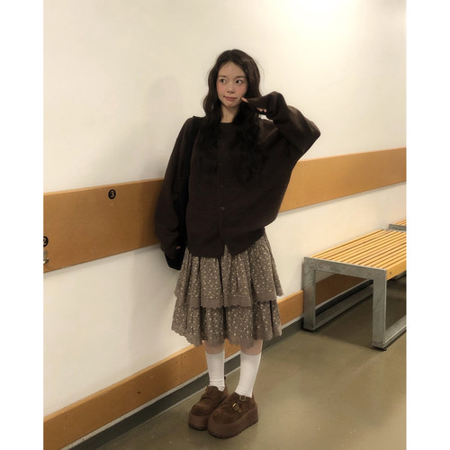 甜美双层蛋糕裙毛衣开衫秋冬套装