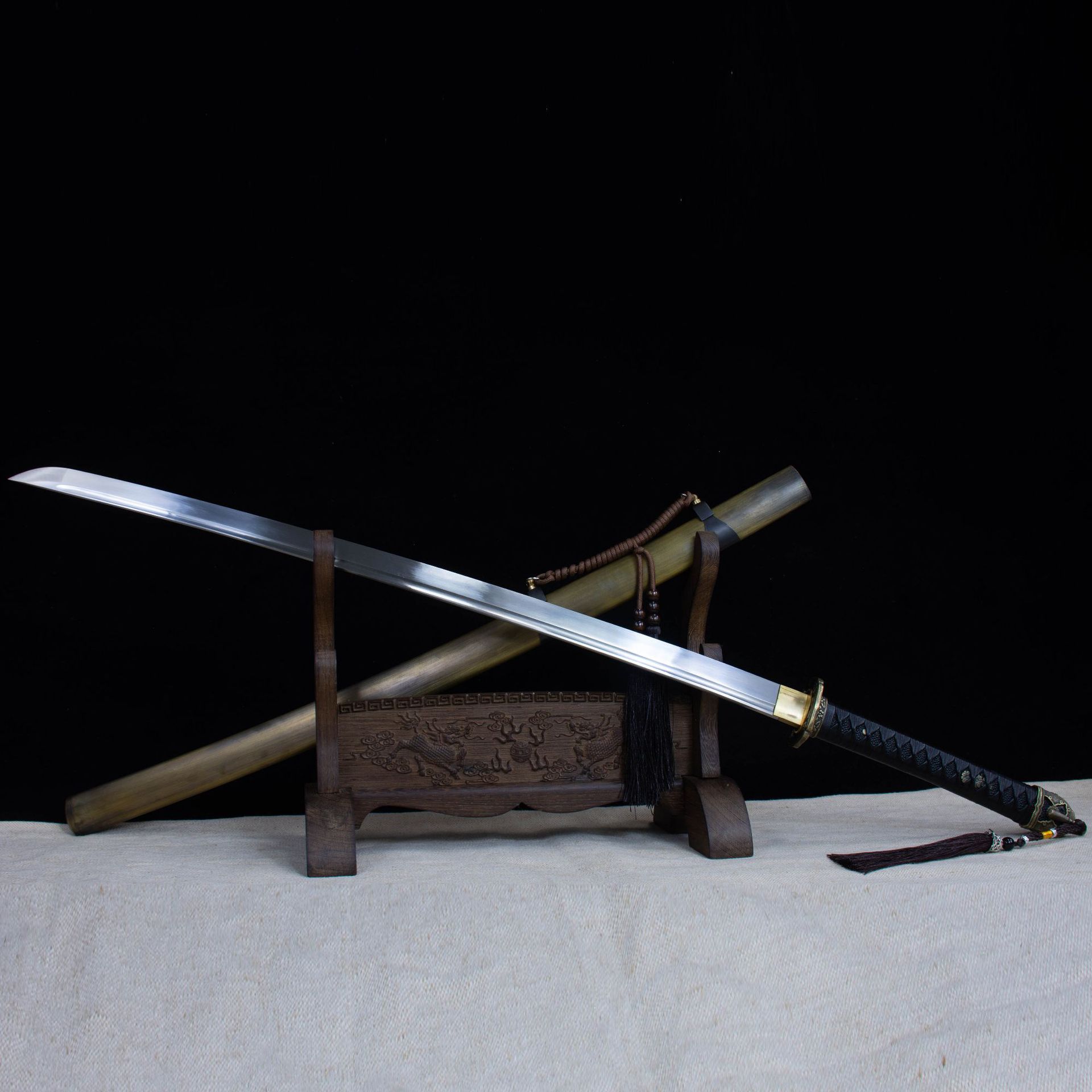 龙泉市刀剑手工锻打1060高锰钢日式指挥刀一体Katana硬宝剑未