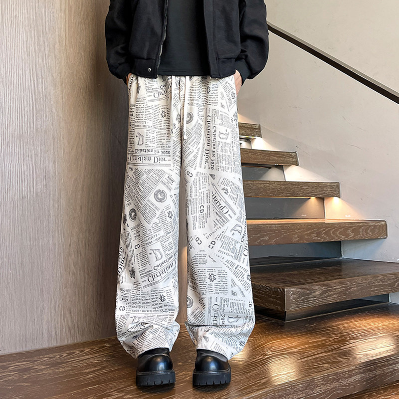 K1001春季新款报纸印花休闲裤男潮大码宽松直筒裤子特P30无差价，男装休闲裤，电商A115