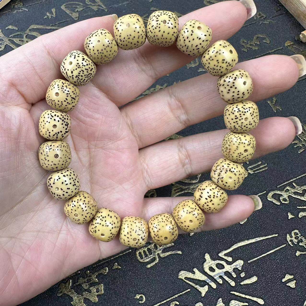 星月菩提手串单圈原生态