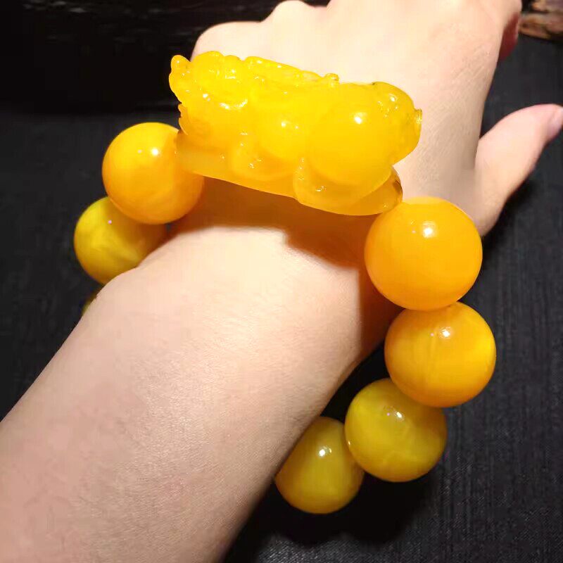 天然琥珀老蜜蜡鸡油黄貔