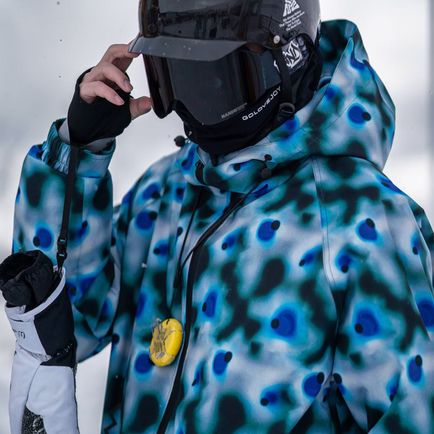 2025新款滑雪服套装防水防风保暖