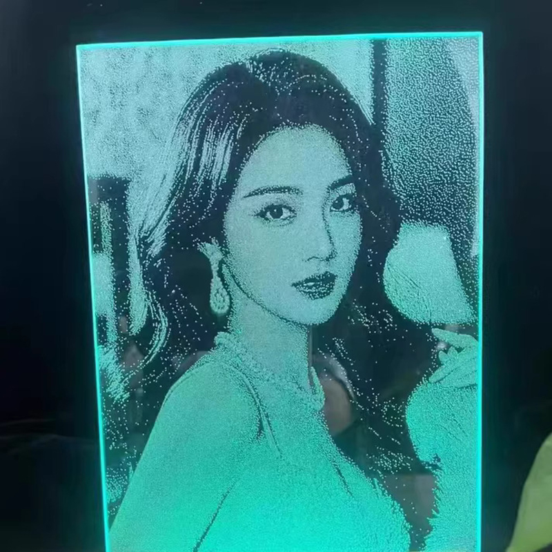 可画锤子手工玻璃画玻璃敲击画琉璃画人物画装饰画过生日礼物朋友图片