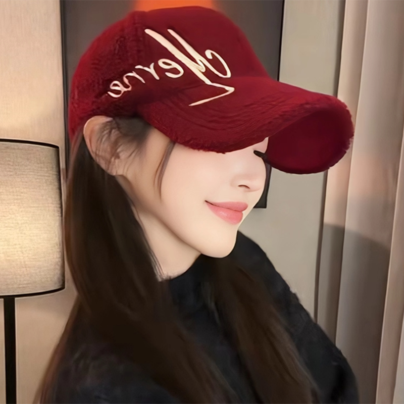 秋冬羊羔绒保暖显脸小鸭舌帽女潮