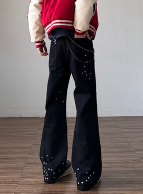 红边黑色铆钉微喇牛仔裤男cleanfit设计感小众直筒修身裤子女冬季