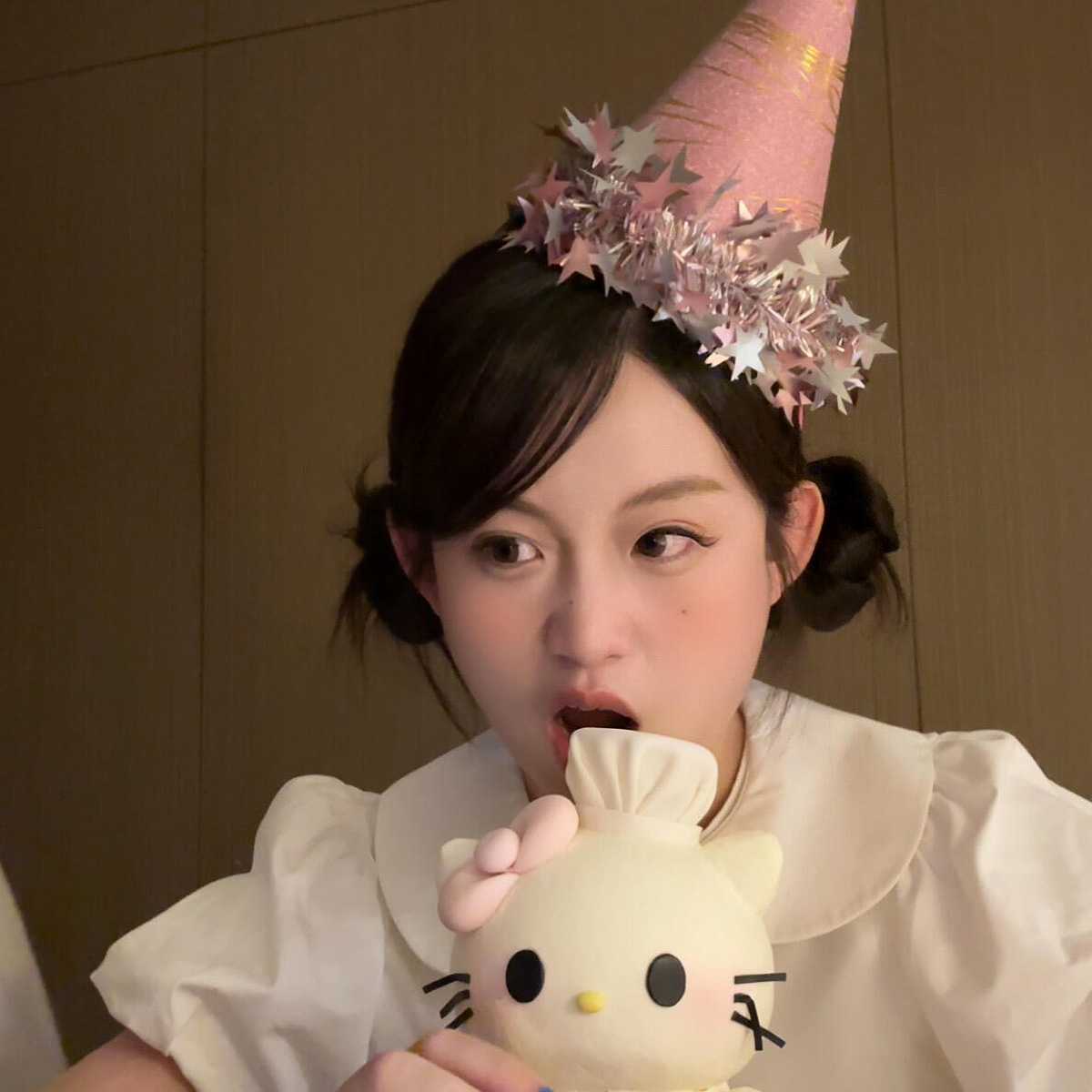 氛围感少女闪金星星流苏生日帽