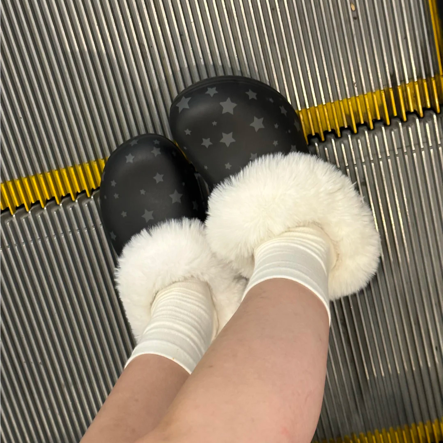 洞洞鞋毛绒内胆棉加绒可拆卸秋冬季鞋套加厚鞋垫棉拖鞋外穿配饰