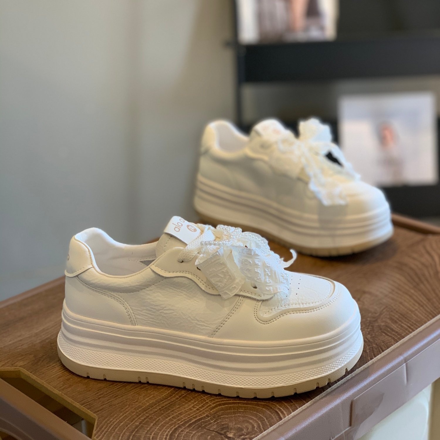 蕾丝蝴蝶结板鞋女2026春季新款百搭韩版小众舒适松糕厚底小白鞋,女鞋,时尚休闲鞋,淘宝优惠券,粉丝福利购,淘宝优惠卷