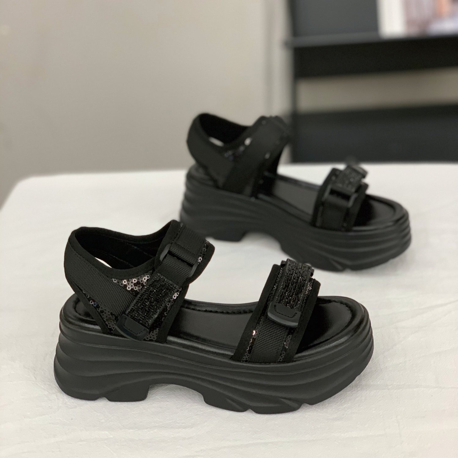 罗马凉鞋女2025夏季新款百搭松糕厚底复古简约休闲魔术贴外穿女鞋,女鞋,罗马凉鞋,淘宝优惠券,粉丝福利购,淘宝优惠卷