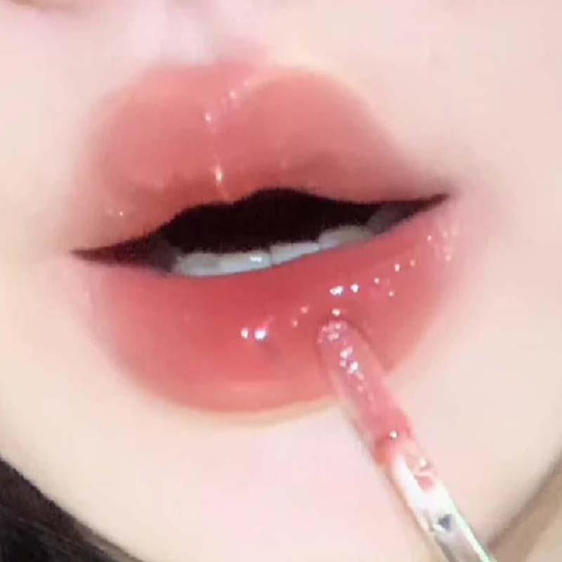 一下变这么白了！成膜唇蜜唇部精华蜜小灯泡唇釉不易沾杯滋润口红
