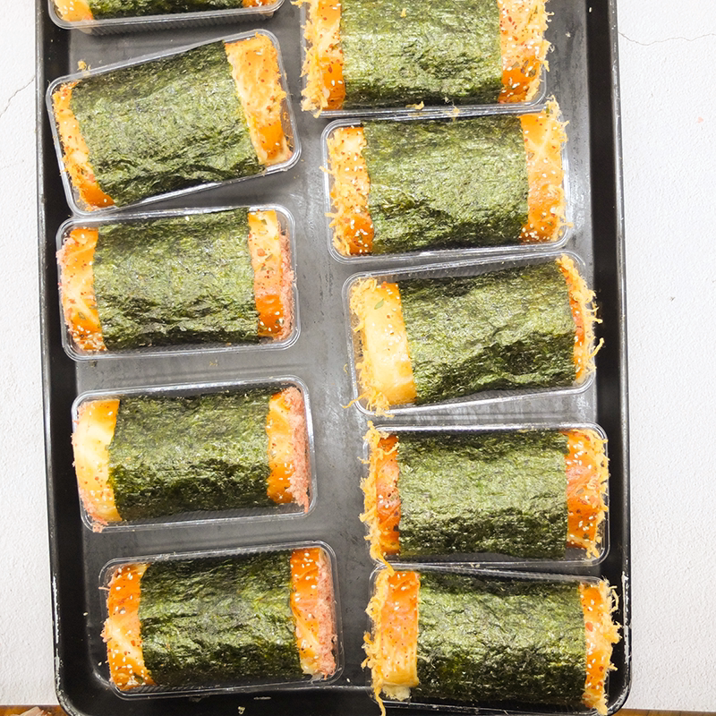 手工夹心面包海苔肉松味面包卷爆浆沙拉酱夹心手工糕点心休闲老式