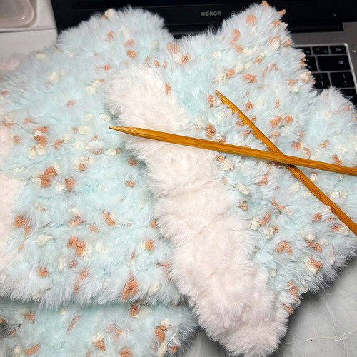 毛茸薄荷小熊围巾皮草混线材料包