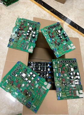 施耐德驱动板PN072128P4成色如图目测有修磕碰 议价