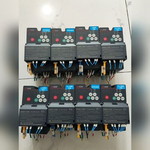 三菱变频器FR-CS82S-025-60 8台成色漂