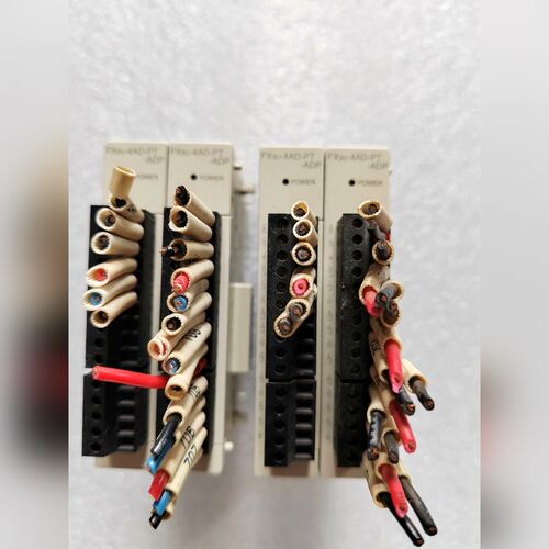 三菱FX3U-4AD-PT-ADP模块实照的功能包好