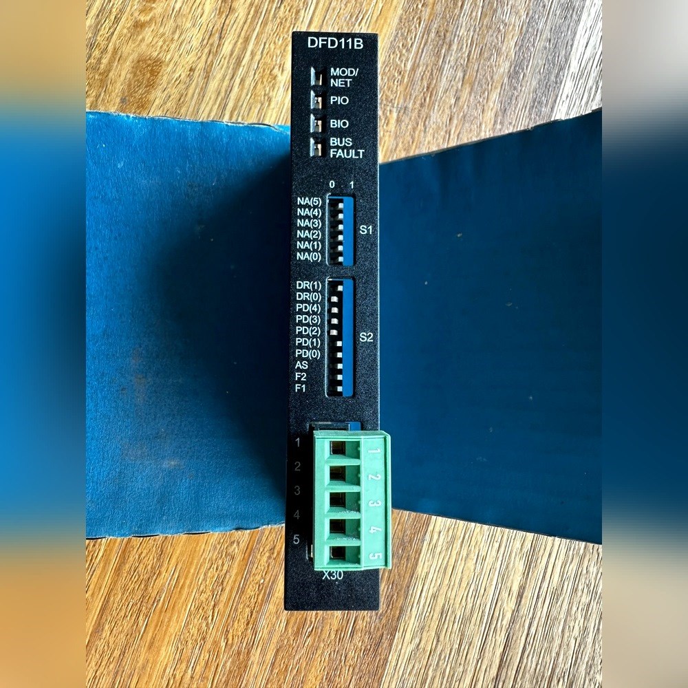 DFD11BSEW变频器通讯模块原装议价出到付.