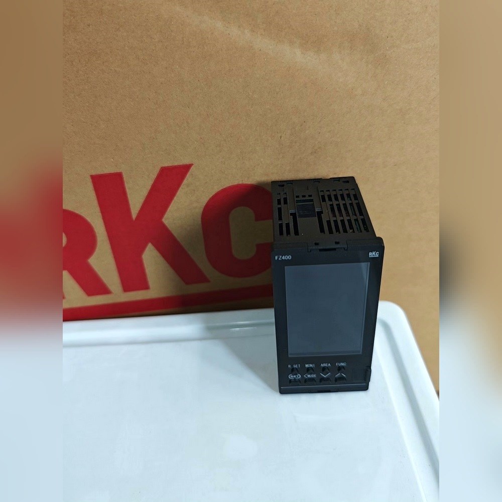 原装日本RKC温控器FZ400FK02-8M4*1 议价