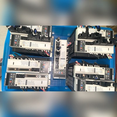 伺服驱动器MADA04311A 漂亮 功能包好 议价