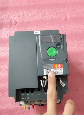 施耐德变频器ATV310HU55N4A 5.5KW 议价