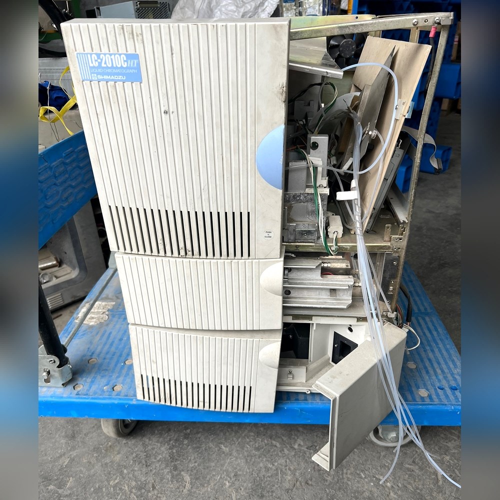 岛津液相色谱仪LC-2010C成色如图 配件机 议价