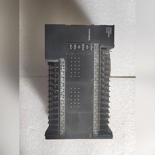 E40DR 一台 CP1E PLC