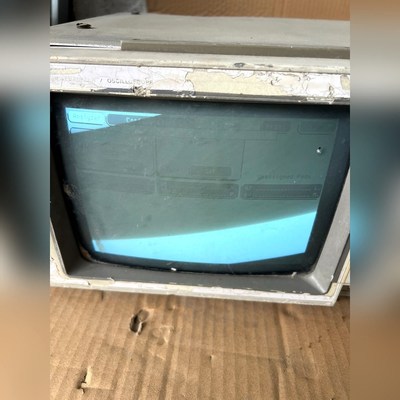 惠普1661CS逻辑分析仪通电能显示拍出来就是黑的外观 议价