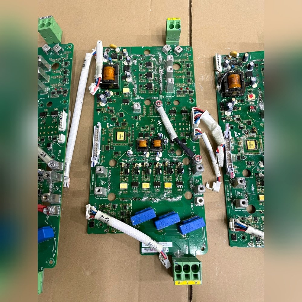 禾望变频器驱动板PMD100D1图片实拍模块拆了板子不 议价