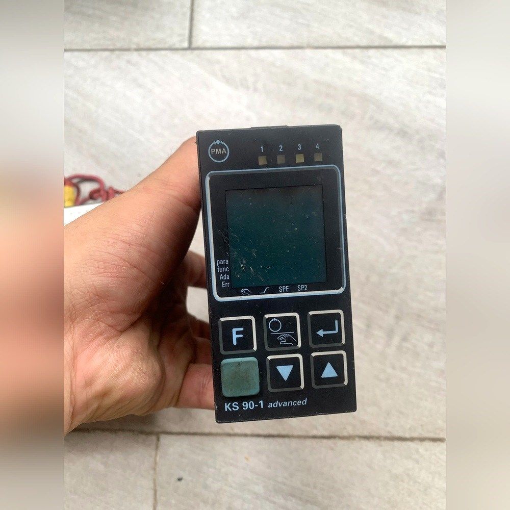 温度控制器 KS90-1两个配件价不包好坏2个200A1 议价