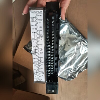 IC697ALG230L的包装盒无标签实物图片 议价