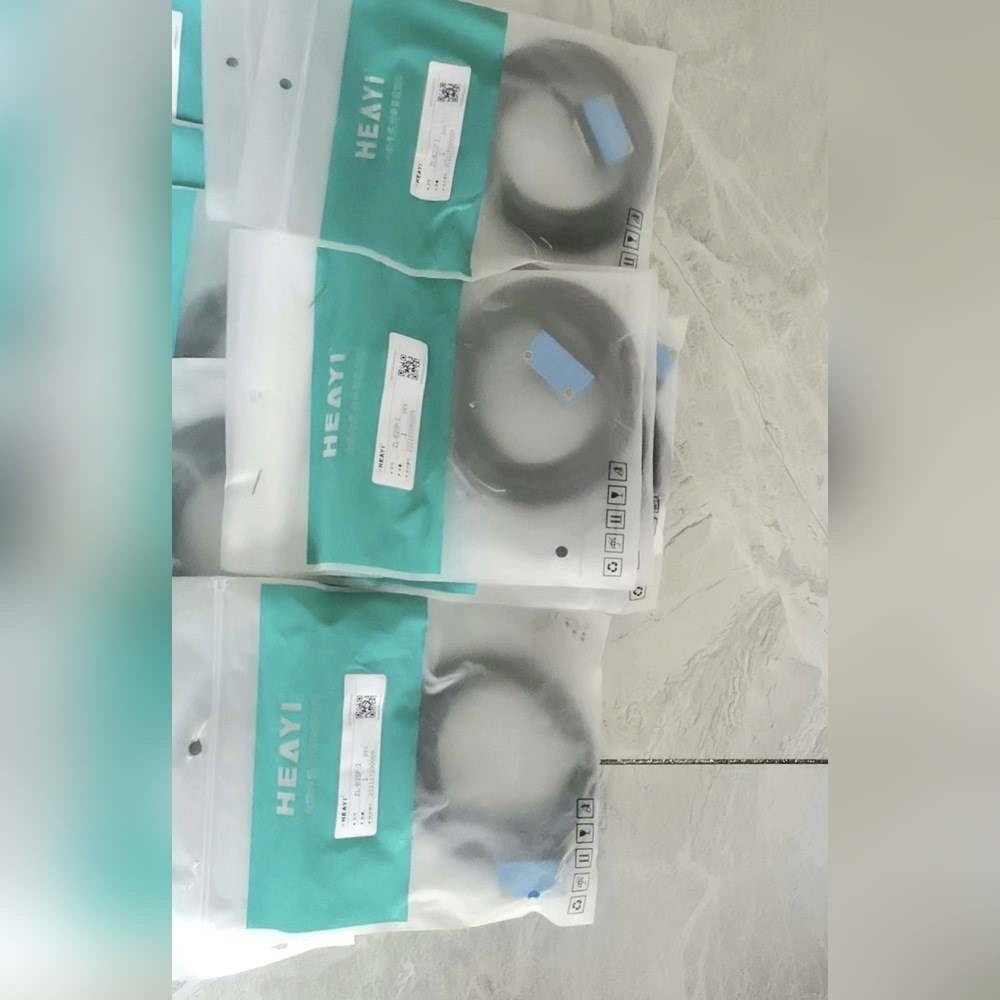 合熠 ZL-B209P-2光电 传感器有十几个标价是