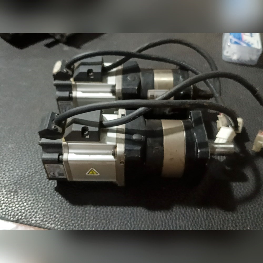 伺服电机MSMJ022G1U+减速机PRF60-L1-5 议价